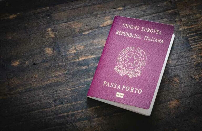 travel to italy with travel document